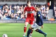 金年会体育-斯旺西城主场大胜，稳坐积分榜前四位置的简单介绍