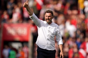 金年会APP-匈牙利队在客场比赛中全力冲刺取得胜利(匈牙利队在客场比赛中全力冲刺取得胜利的是谁)