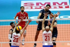 金年会官网-红蓝队伍在强劲对手面前表现抢眼