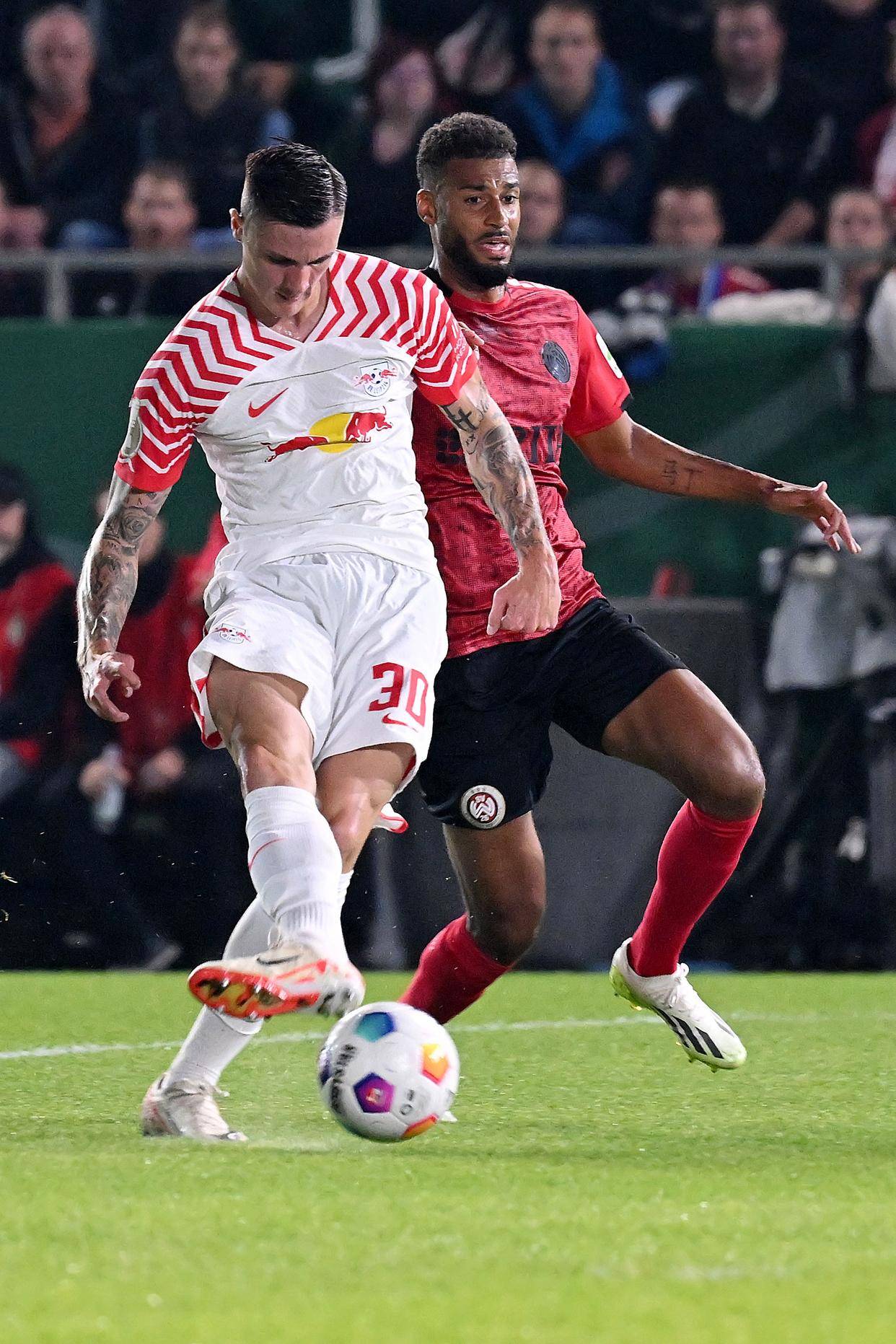 RB莱比锡表现出色，冲击德国足坛巅峰的简单介绍