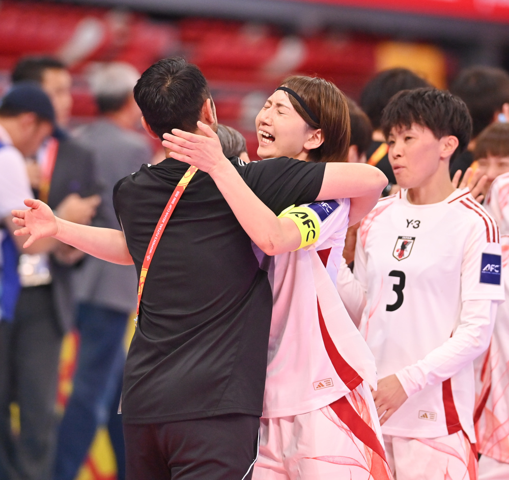 包含日本女足力克韩国,获得东亚杯冠军的词条 包含日本女足力克韩国,获得东亚杯冠军的词条